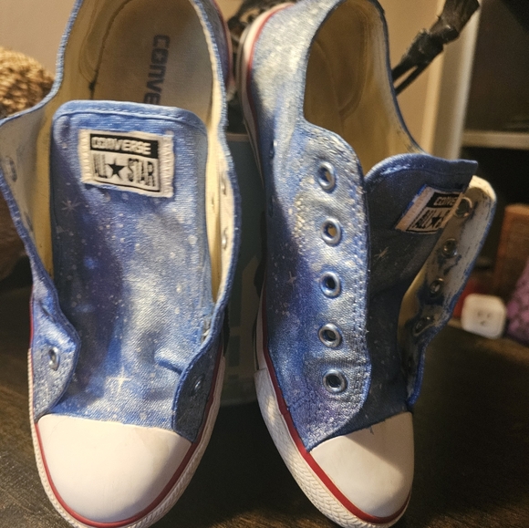 galaxy design chucks - Picture 3 of 3